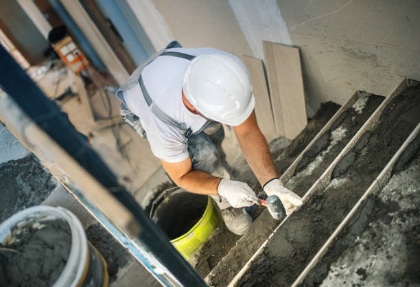 Best Concrete Driveway Installation  in East Cleveland, OH